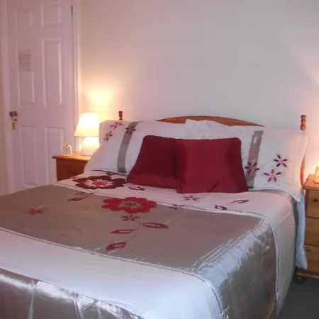Rocksberry Bed & Breakfast 4*