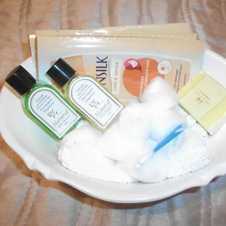 Rocksberry Bed & Breakfast Bed & Breakfast 4*